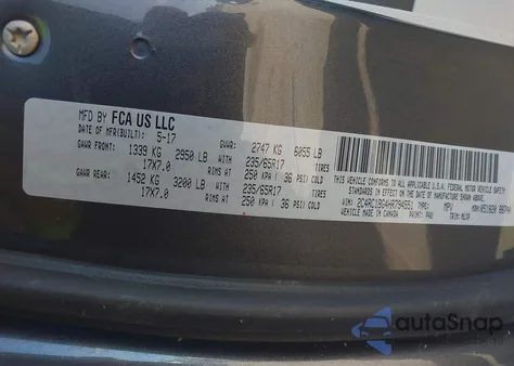 2017 Chrysler Pacifica Touring-L z USA, uszkodzony, nr VIN 2C4RC1BG4HR794551